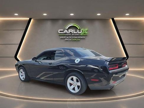 Used 2019 Dodge Challenger SXT AWD/4WD image 4