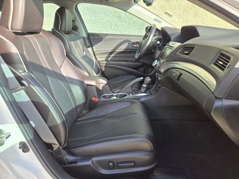 Certified 2020 Acura ILX w/ Premium Package image 19