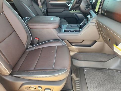 New 2026 GMC Sierra 2500 Denali w/ Denali Reserve Package image 29