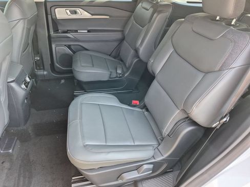 New 2026 Ford Explorer Active w/ Active Comfort Package AWD/4WD image 18