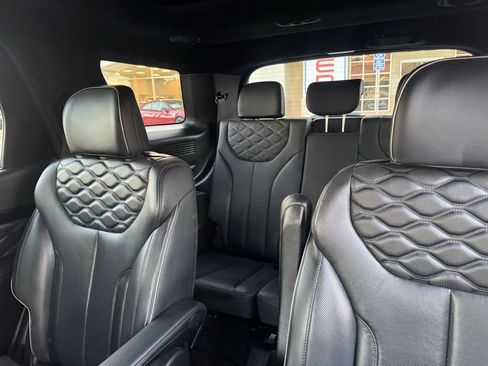 Used 2022 Hyundai Palisade Calligraphy image 13