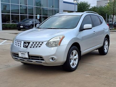 Used 2009 Nissan Rogue SL w/ Premium Pkg image 3