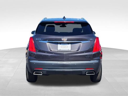 Used 2017 Cadillac XT5 Luxury w/ Driver Awareness Package FWD image 4