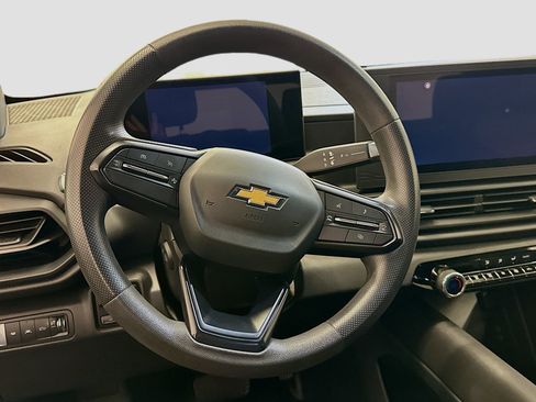 Used 2024 Chevrolet Silverado EV W/T image 18