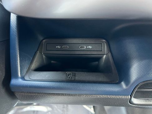 Used 2025 Volkswagen ID. Buzz Pro S RWD image 42