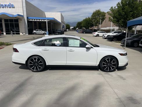 Used 2024 Honda Accord Touring image 27