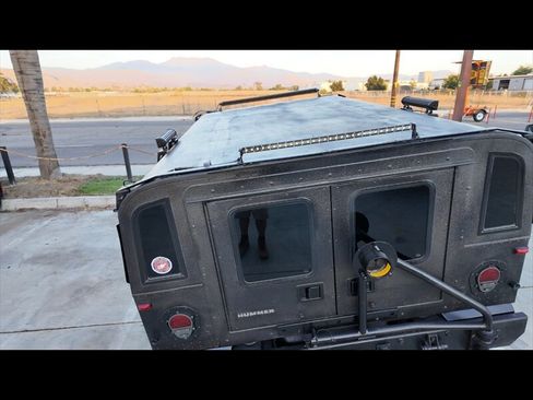 Used 1997 HUMMER H1 Wagon 4D image 41