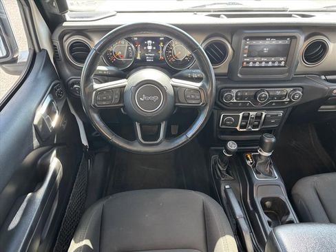 Used 2021 Jeep Gladiator Sport AWD/4WD image 13