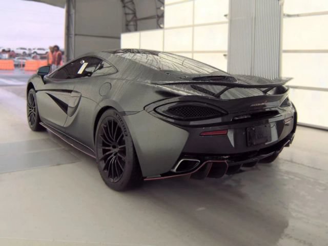 Used 2017 McLaren 570S RWD image 7