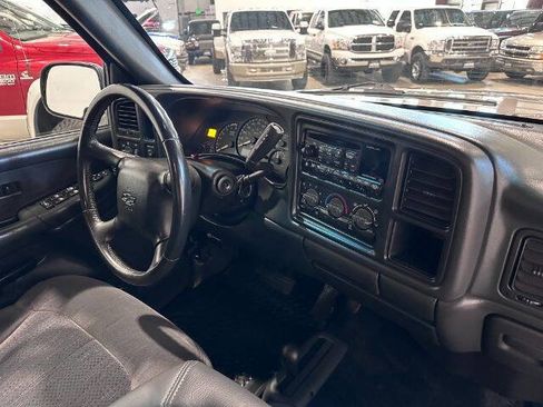 Used 2002 Chevrolet Silverado 2500 LS AWD/4WD image 13