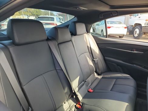Used 2025 Toyota Camry XSE image 16