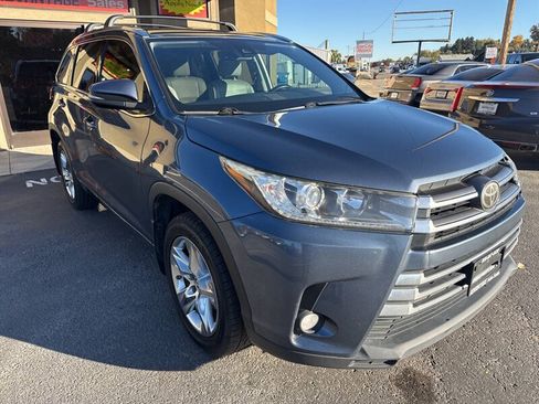 Used 2017 Toyota Highlander Limited AWD/4WD image 1