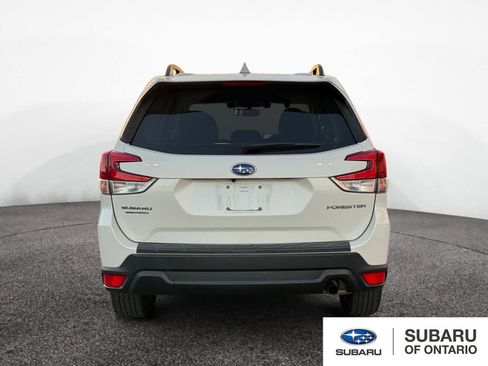 Used 2021 Subaru Forester Premium image 4