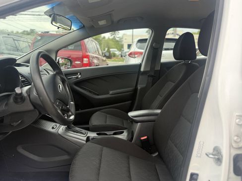 Used 2014 Kia Forte LX FWD image 10