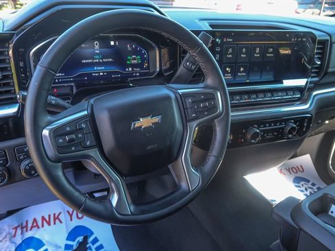 Used 2023 Chevrolet Silverado 1500 LT w/ Protection Package AWD/4WD image 25