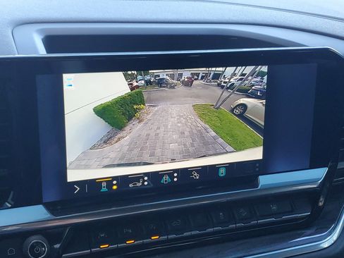 Used 2022 Chevrolet Silverado 1500 LTZ w/ LTZ Premium Package image 27