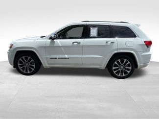 Used 2018 Jeep Grand Cherokee Overland w/ Interior Metal Package AWD/4WD video 2