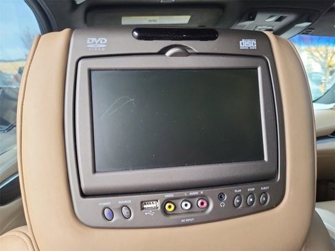 Used 2019 Cadillac Escalade Platinum image 24