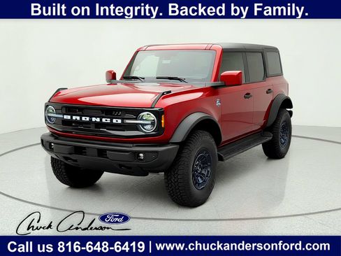 New 2026 Ford Bronco Outer Banks w/ Sasquatch Package AWD/4WD image 1