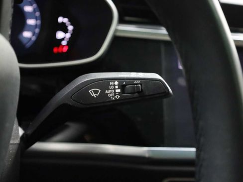 Used 2023 Audi Q3 2.0T Premium w/ Convenience Package image 28