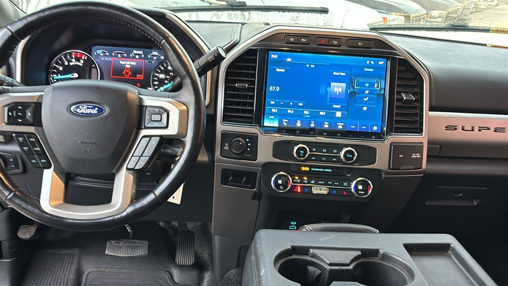 Used 2022 Ford F350 Lariat AWD/4WD image 7