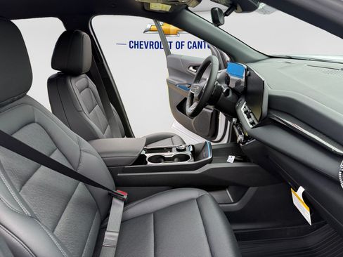 New 2027 Chevrolet Equinox LT w/ Convenience Package II FWD image 13