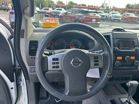 Used 2016 Nissan Frontier SV w/ SV Value Truck Package RWD image 11