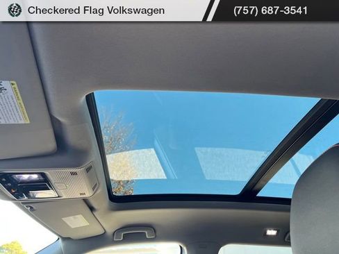 New 2026 Volkswagen Atlas Peak Edition image 18