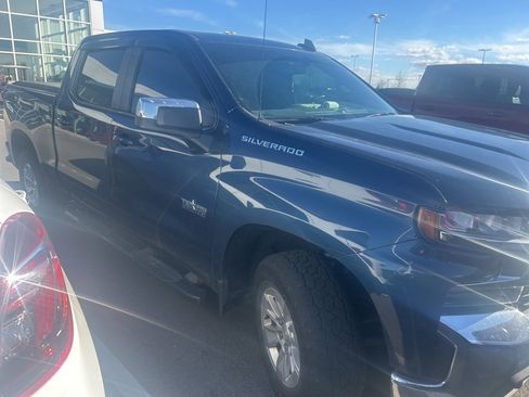 Used 2020 Chevrolet Silverado 1500 LT w/ Texas Edition image 4
