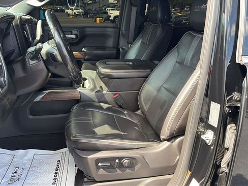 Used 2019 Chevrolet Silverado 1500 High Country w/ Technology Package AWD/4WD image 13