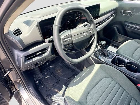 Certified 2025 Kia K4 EX FWD image 9