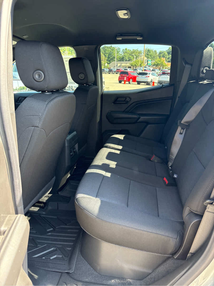 New 2026 Chevrolet Colorado Trail Boss AWD/4WD image 9