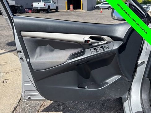 Used 2010 Toyota Matrix S AWD/4WD image 25