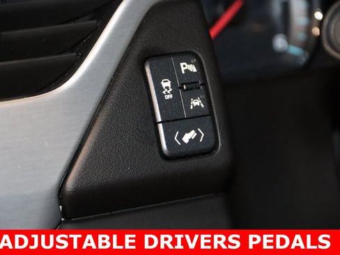 Used 2017 GMC Yukon SLT image 16