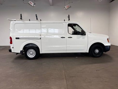 Used 2020 Nissan NV 2500 S RWD image 2