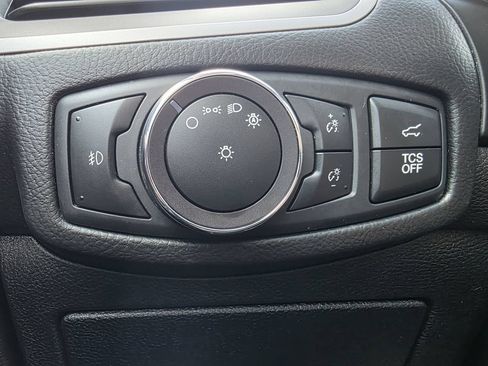 Used 2019 Ford Edge SEL w/ Equipment Group 201A AWD/4WD image 31