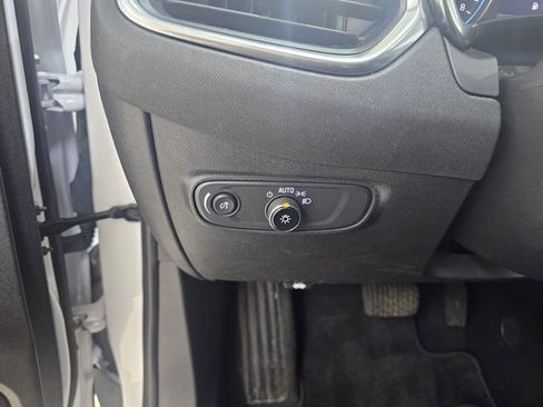 Used 2024 Chevrolet Equinox LT AWD/4WD image 28