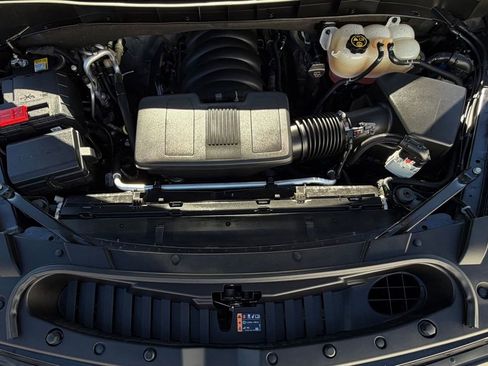 Certified 2022 Cadillac Escalade Premium Luxury image 22