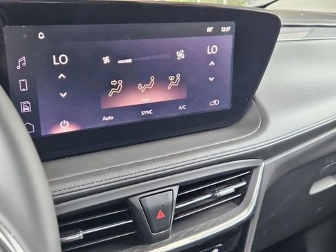 Used 2024 Buick Encore GX Avenir w/ Avenir Technology Package AWD/4WD image 9
