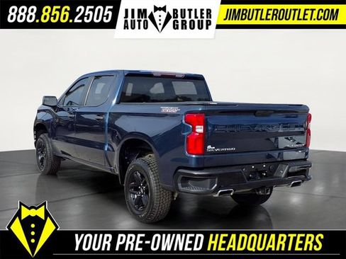 Used 2020 Chevrolet Silverado 1500 Custom Trail Boss w/ Custom Convenience Package AWD/4WD image 2