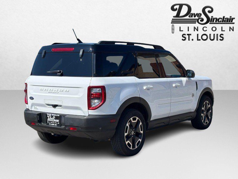 Used 2021 Ford Bronco Sport Outer Banks AWD/4WD image 3