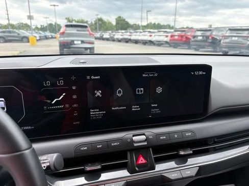 Used 2025 Kia K4 EX FWD image 18