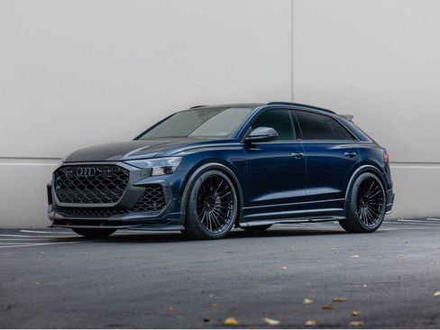 Used 2025 Audi RS Q8 performance image 27