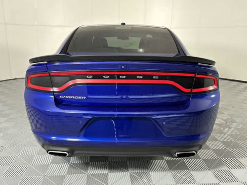 Used 2021 Dodge Charger SXT RWD image 7