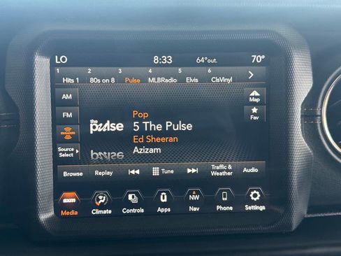 Used 2023 Jeep Gladiator Overland image 41