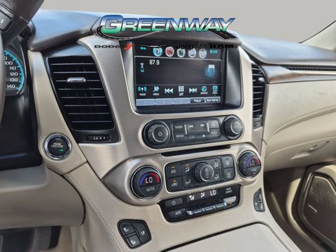 Used 2019 GMC Yukon XL Denali w/ Denali Ultimate Package RWD image 18