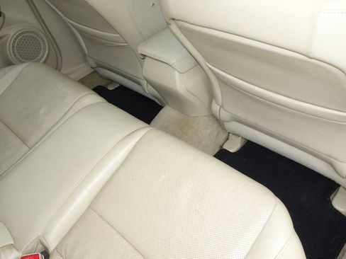 Used 2009 Acura TSX 4dr Sdn Auto Tech Pkg image 23