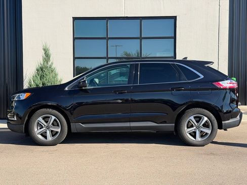 Used 2024 Ford Edge SEL w/ Convenience Package AWD/4WD image 2