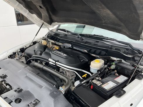 Used 2018 RAM 2500 Tradesman w/ Chrome Appearance Group AWD/4WD image 24