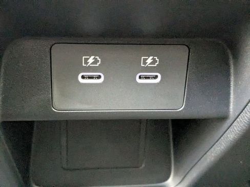 Used 2025 Mitsubishi Outlander SE AWD/4WD image 19